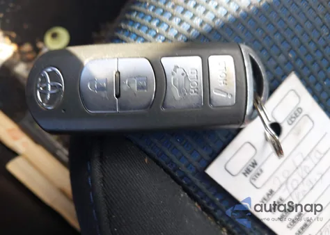 2017 Toyota Yaris Ia из США, поврежденный, VIN 3MYDLBYV9HY148817